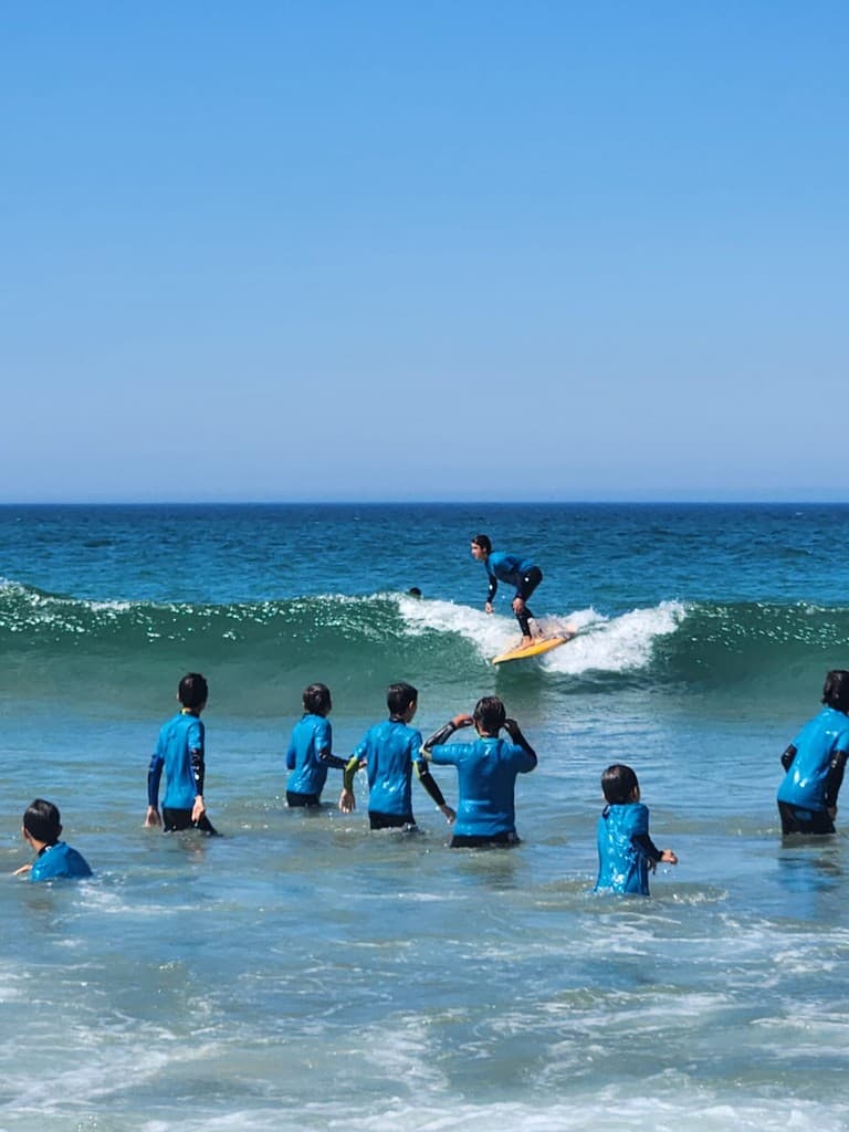 Surf class in the ocean at Caparica
